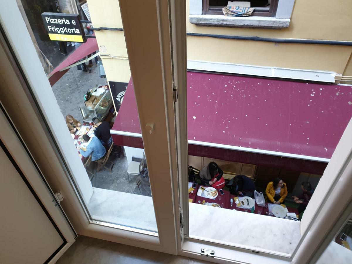 Napoli Decumani Appartamento Exterior foto